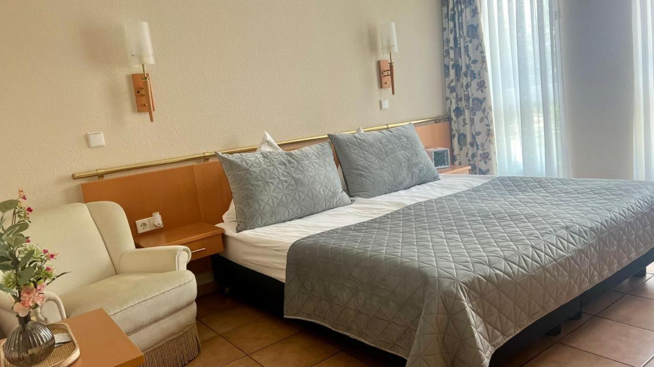 Hotel Victoria Dinslaken Extérieur photo