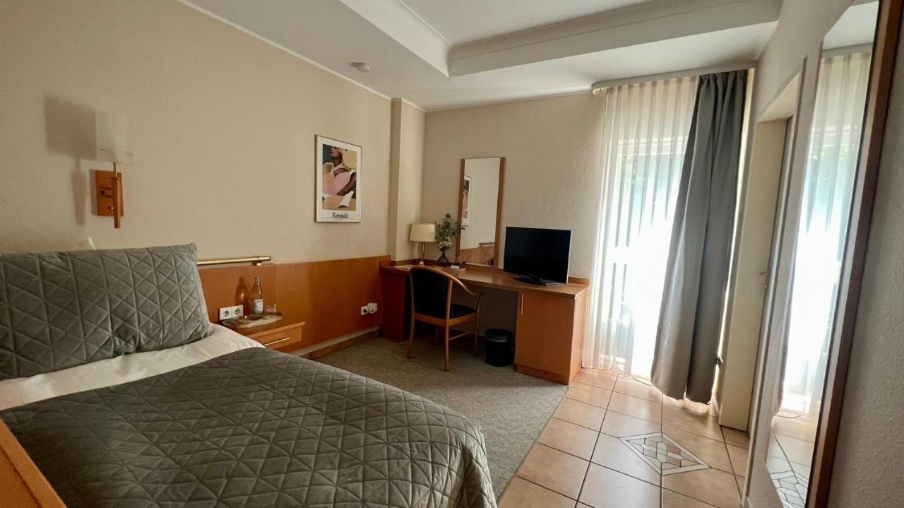 Hotel Victoria Dinslaken Extérieur photo